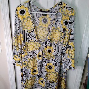 Beautiful 3X Simply Irresistible Tunic with Bell Sleeves